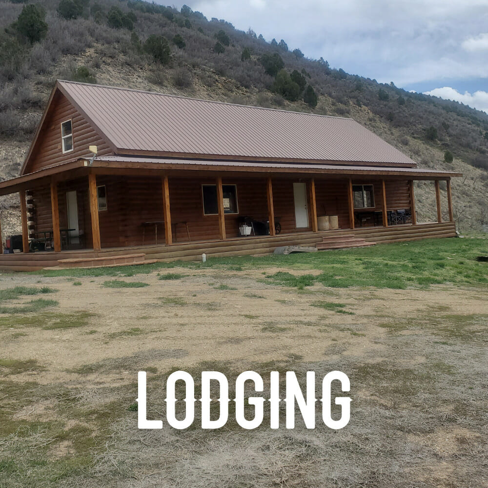 Lodging for hunters at Reverse 7 L Outfitters